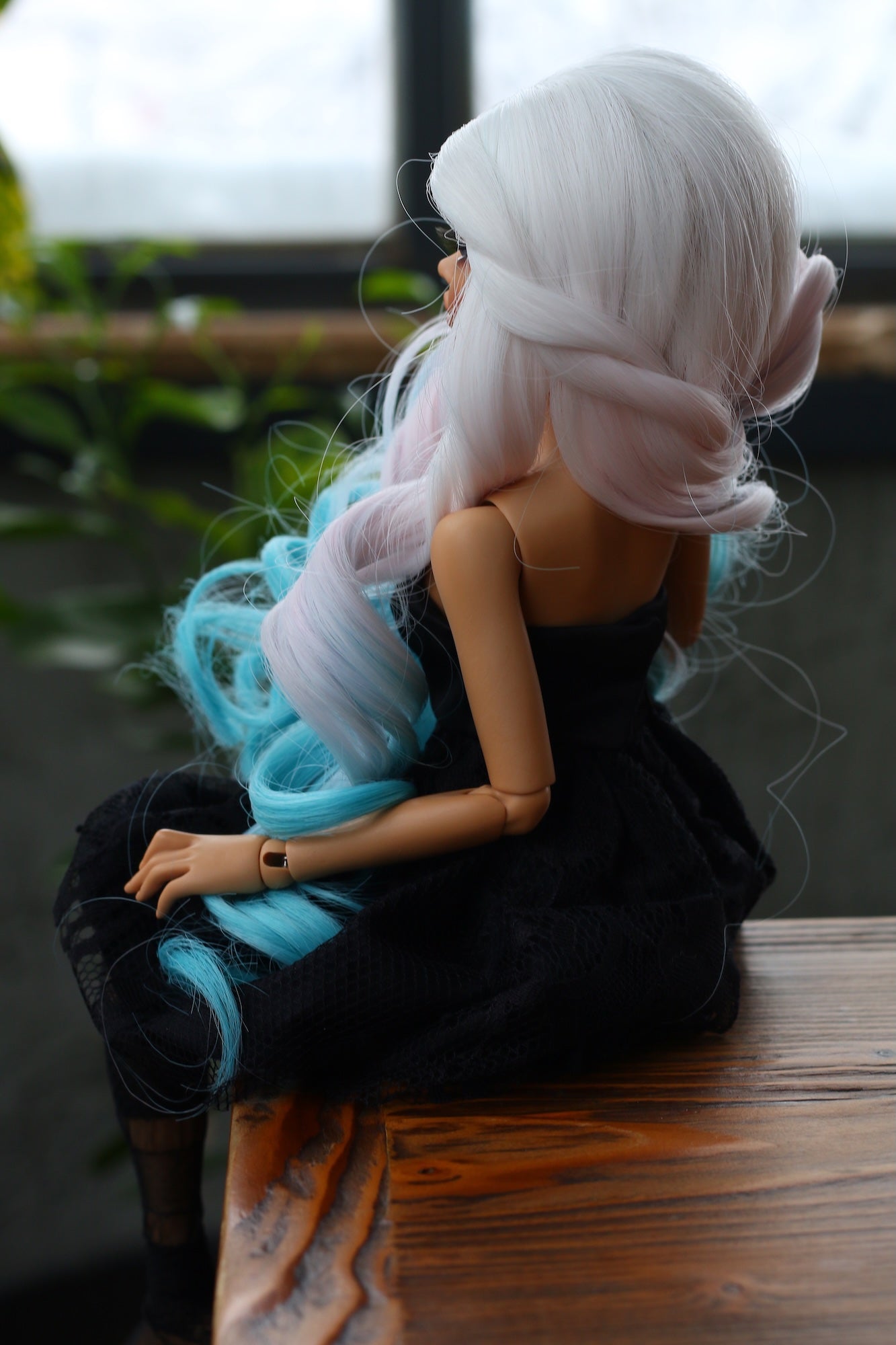 BJD Wig – Ash Gray to Teal Gradient | Cap: 7–8 inch