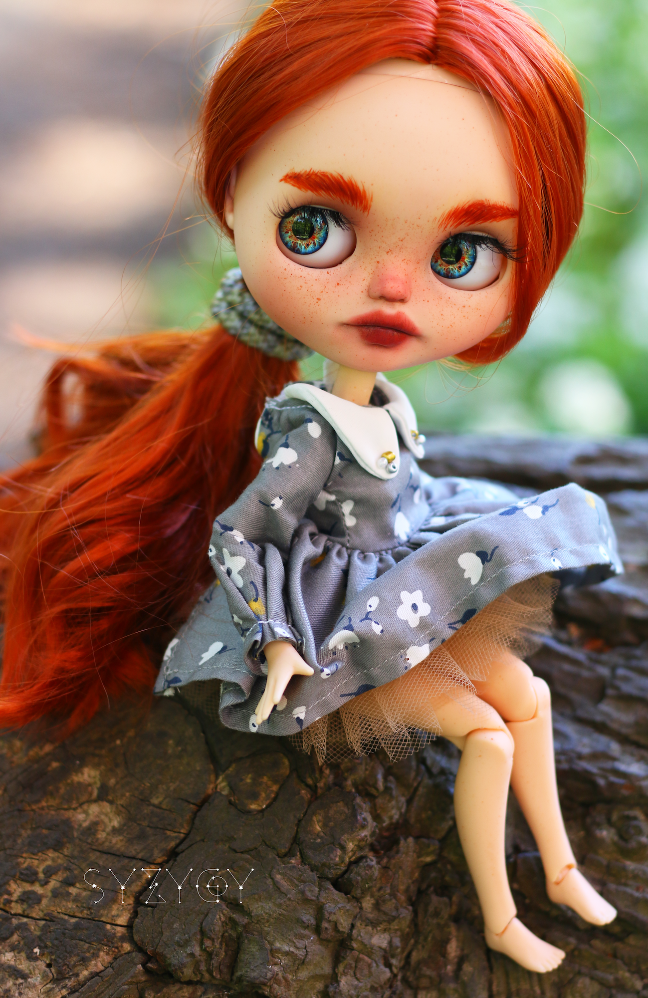 Rowan – Custom Blythe Doll – OOAK – 28 cm (3 Outfits)