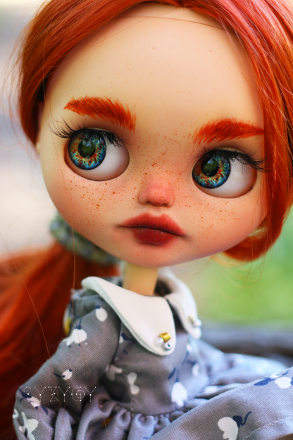 Rowan – Custom Blythe Doll – OOAK – 28 cm (3 Outfits)