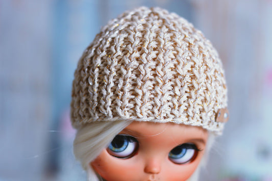 Blythe Handmade Knit Beanie – Winter Doll Hat for 1:6 Dolls