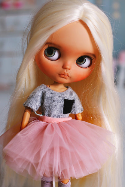 Romana – Custom Blythe Doll – OOAK – 28 cm (Full Set)