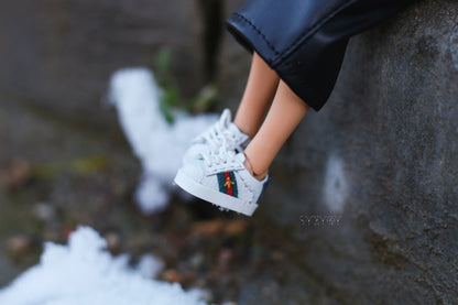 Blythe Sneakers – White Mini Lace-Up Shoes for 1:6 Dolls