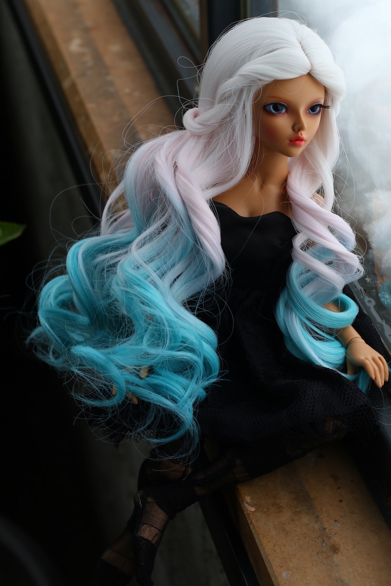 BJD Wig – Ash Gray to Teal Gradient  | Cap: 7–8 inch
