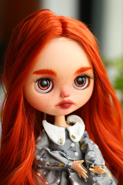 Rowan – Custom Blythe Doll – OOAK – 28 cm (3 Outfits)