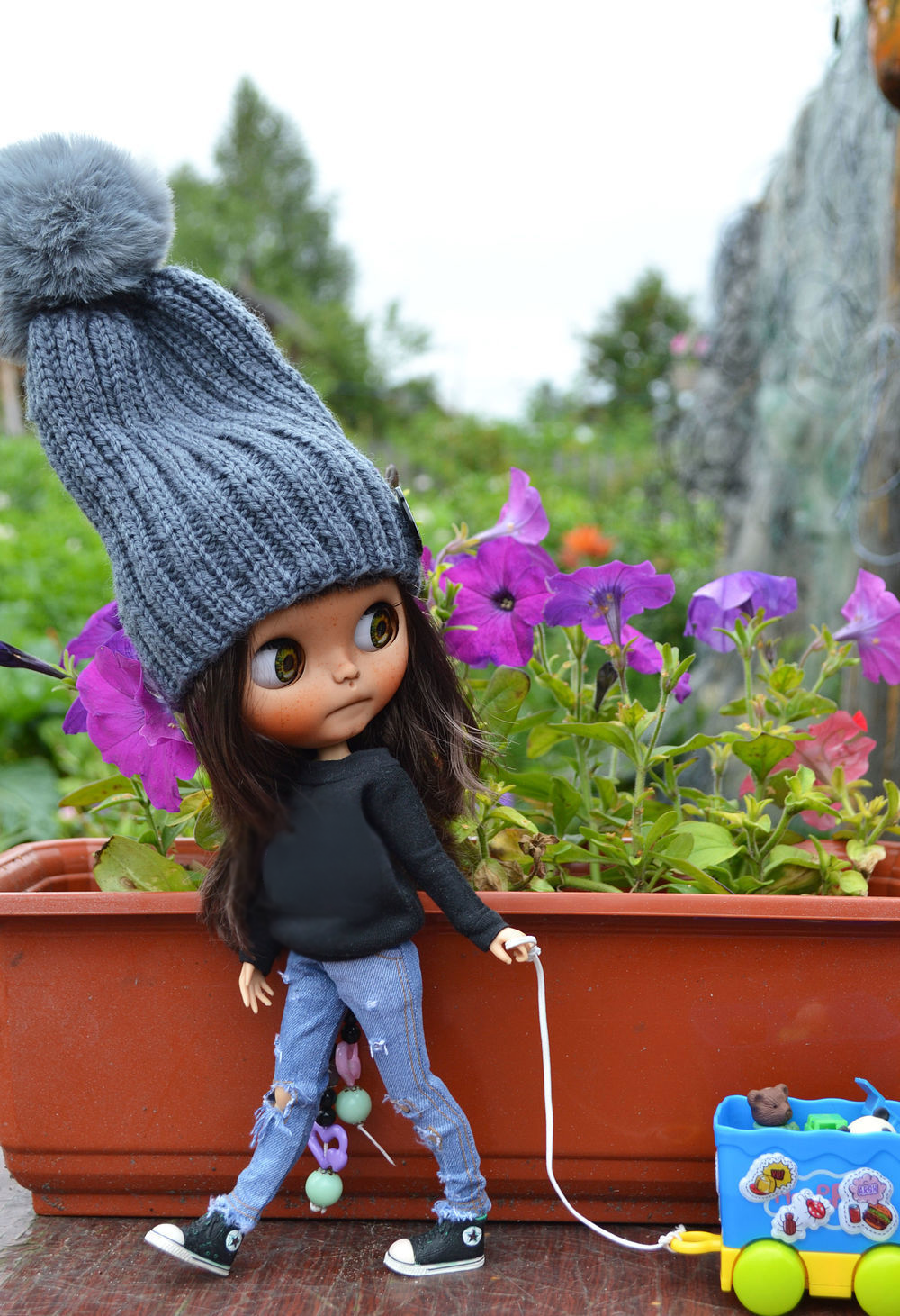 Blythe Distressed Denim Jeans – 1:6 Doll Pants